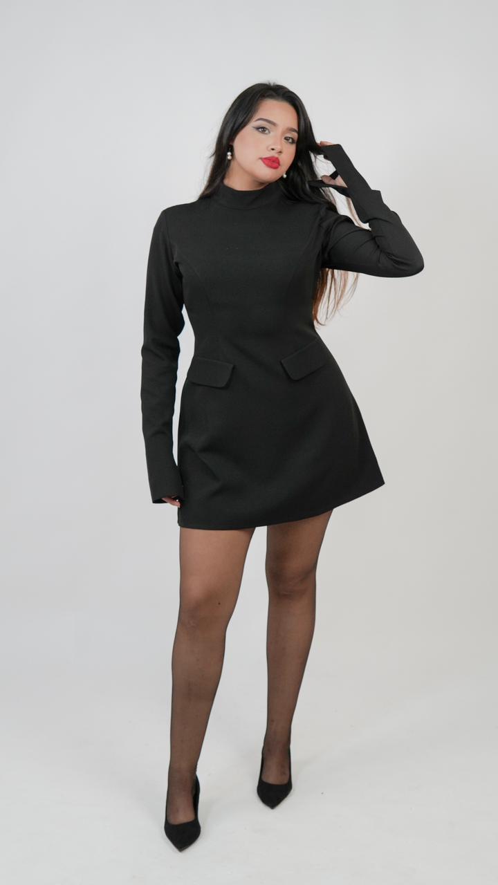 Robe noire évasée