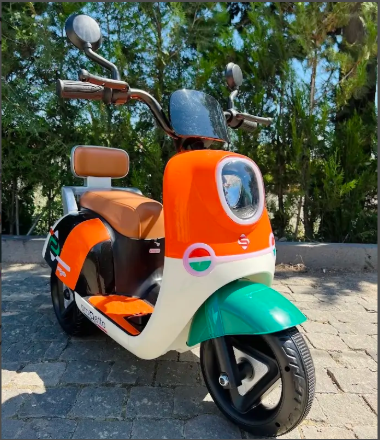 Moto Électrique Enfant "Progetto" - Style Vespa Rétro