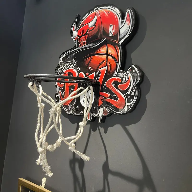 Mini panneau de basket artisanal en résine époxy – Design CHICAGO BULLS