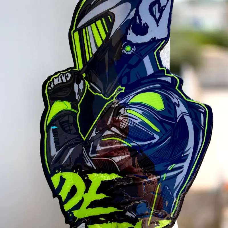 Tableau artistique en résine – Motard F1 (vert & noir)